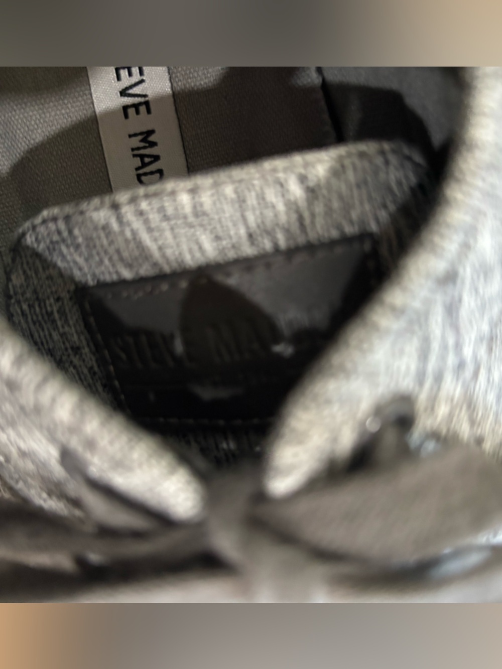 Steve Madden men’s Gray Knit minimalist casual Lace-Up Sneakers - Picture 8 of 8